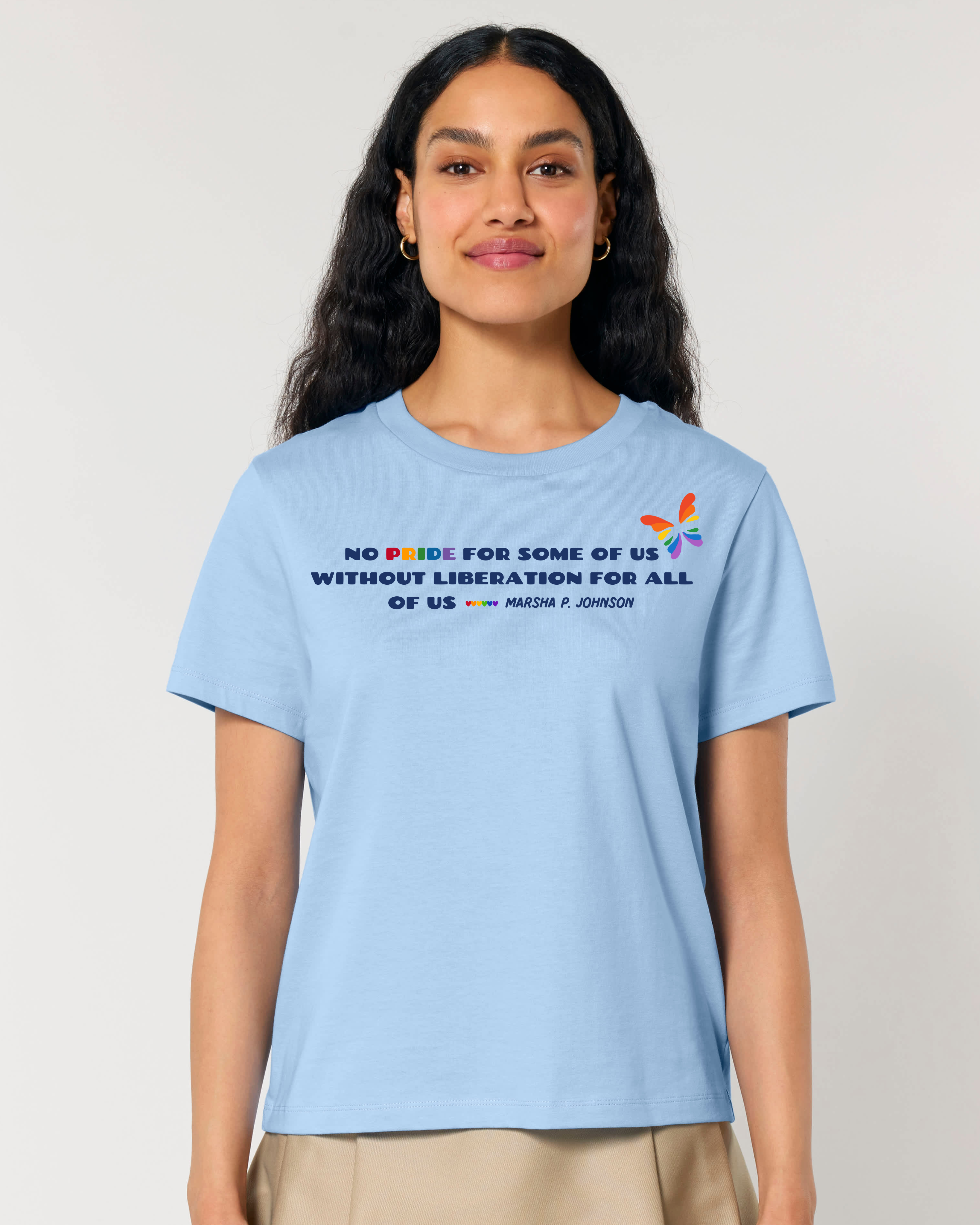 Liberation for all of us - T-Shirt Eisblau - Pride (Shad ist **175cm** groß und trägt Größe **XS**)