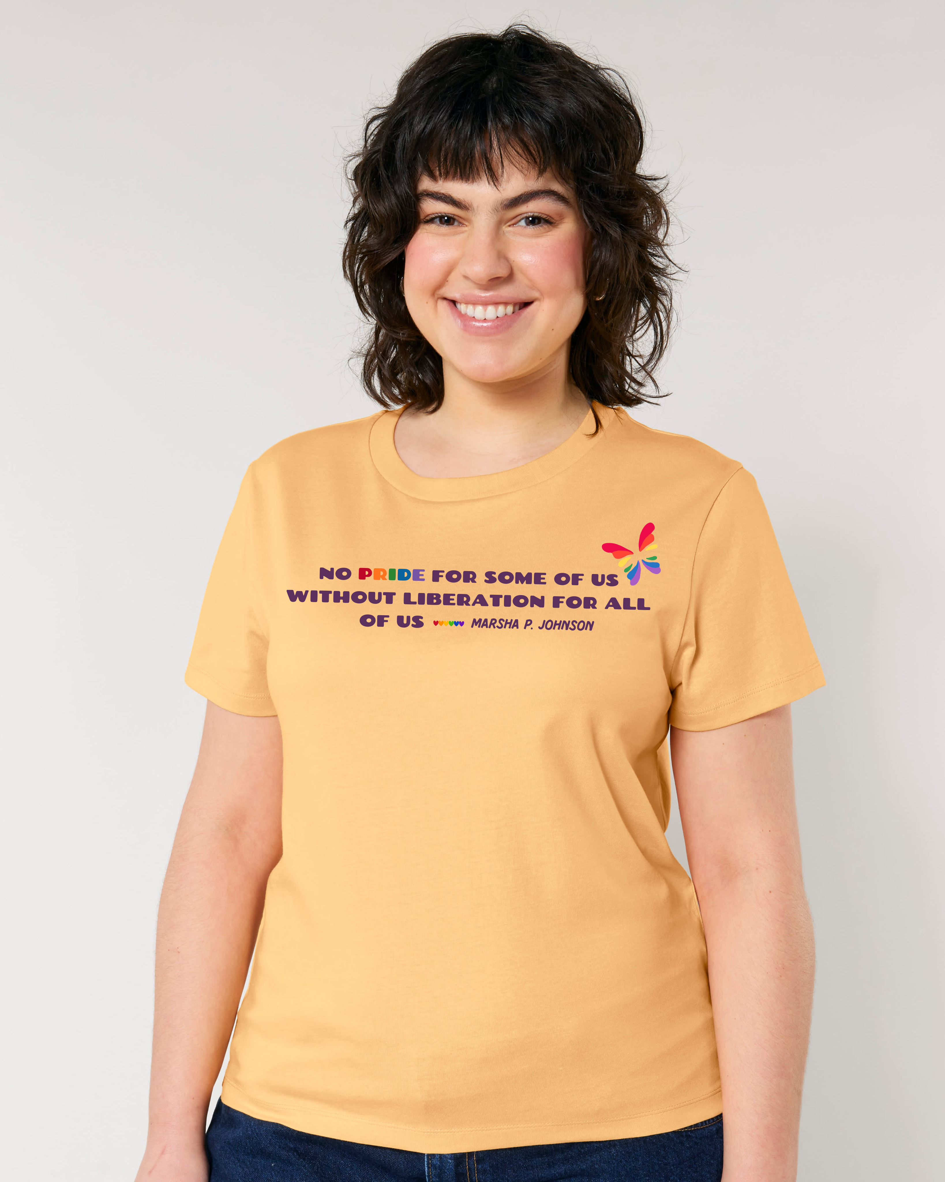 Liberation for all of us - T-Shirt Honey - Pride (Mila ist **172cm** groß und trägt Größe **S**)